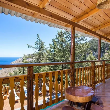 Costa Hilltop