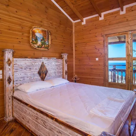 Hotel Costa Hilltop