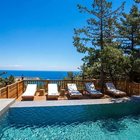 Costa Hilltop Hotel